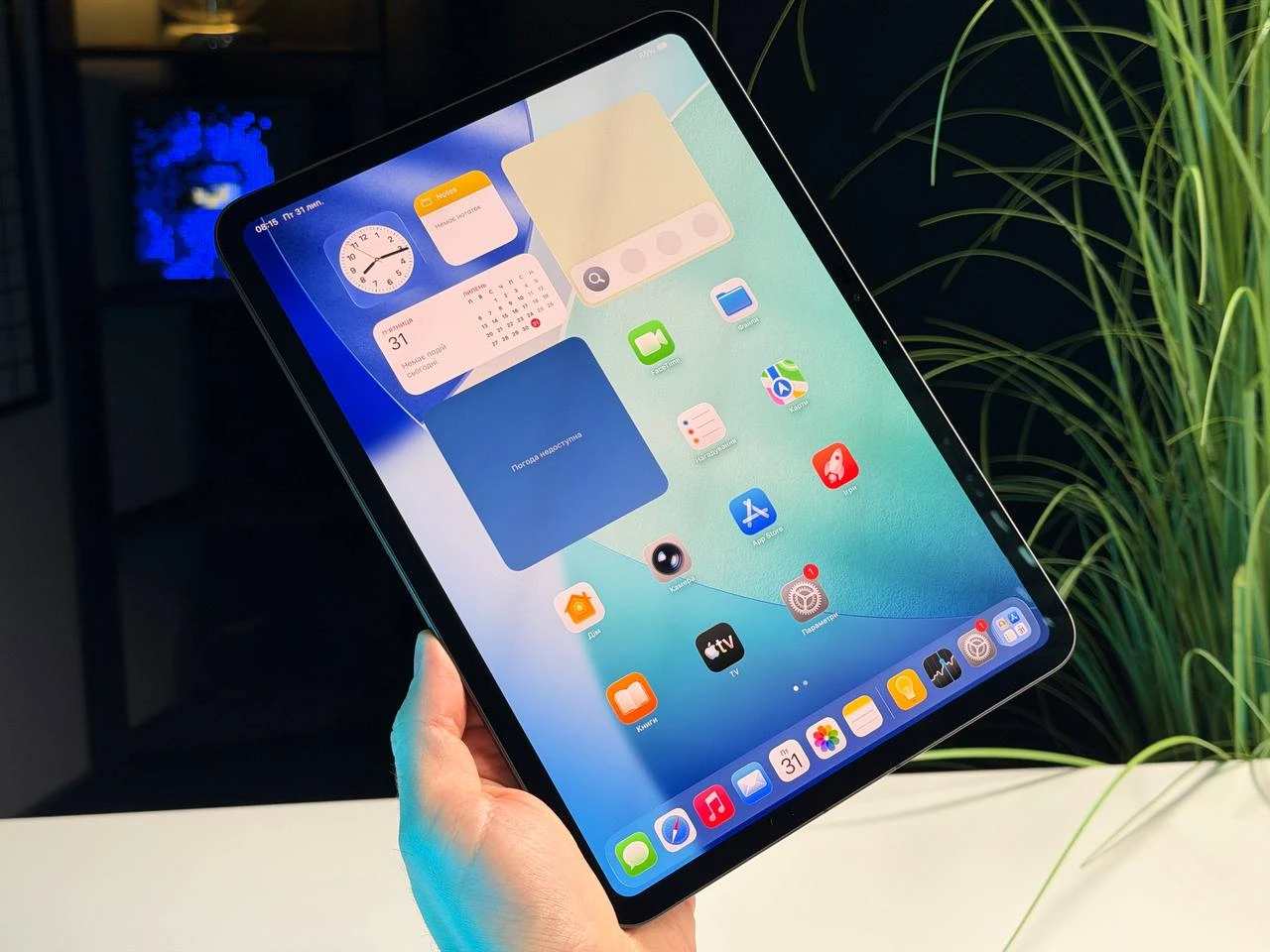 ВІТРИННИЙ Apple iPad Pro 11" M5 2025 Wi-Fi + Cellular 512GB with Standard glass - Space Black (ME2Q4) - Стан: ідеальний | Акумулятор: 100% | Комплектація: iPad, кабель | Гарантія: 3 міс.