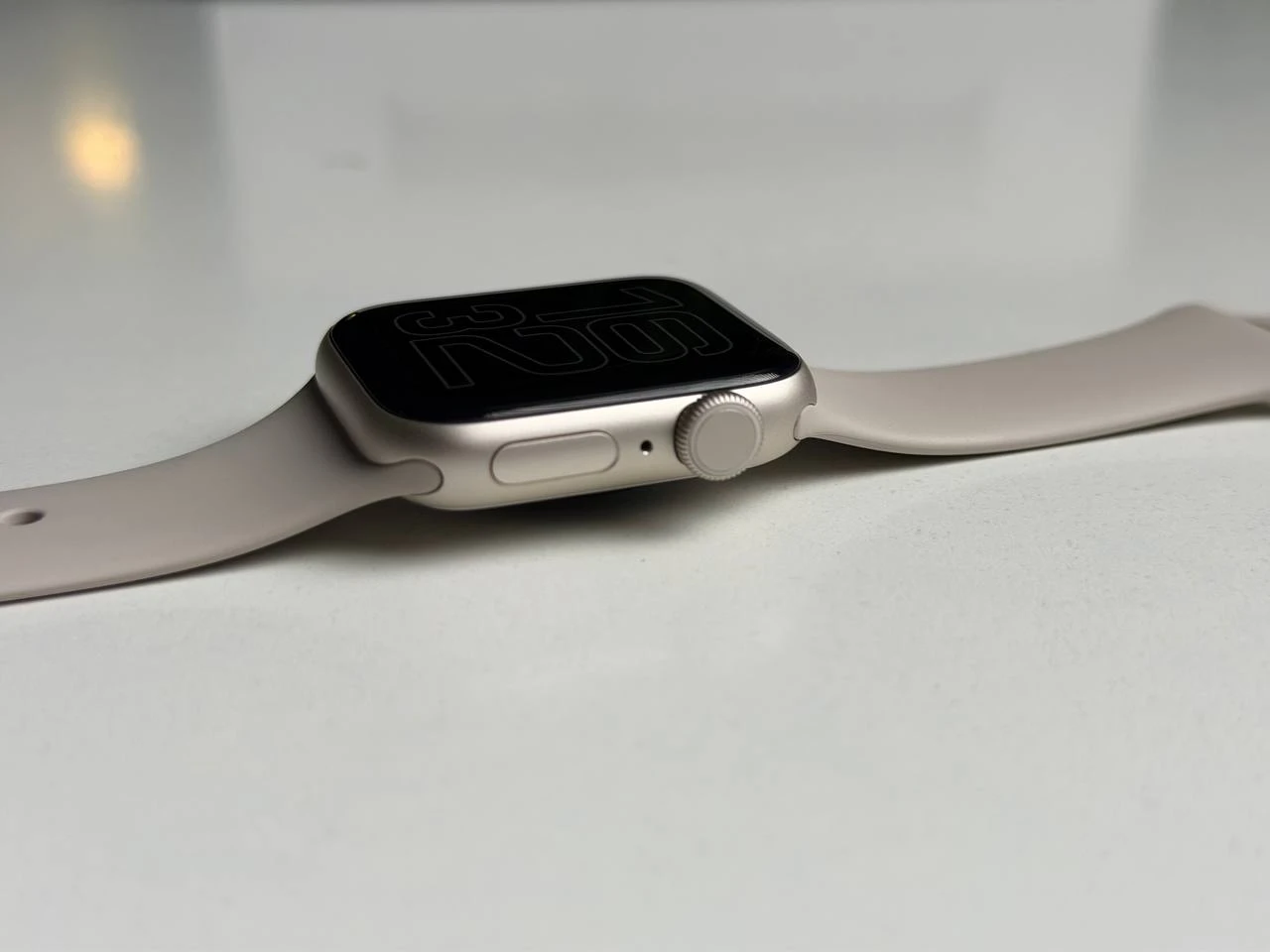 ВІТРИННИЙ Apple Watch SE 3 GPS + Cellular 40mm Starlight Aluminum Case with Starlight Sport Band - S/M (MEP64) - Стан: ідеальний | Акумулятор: 100% | Комплектація: повний, без коробки | Гарантія: 3 міс.