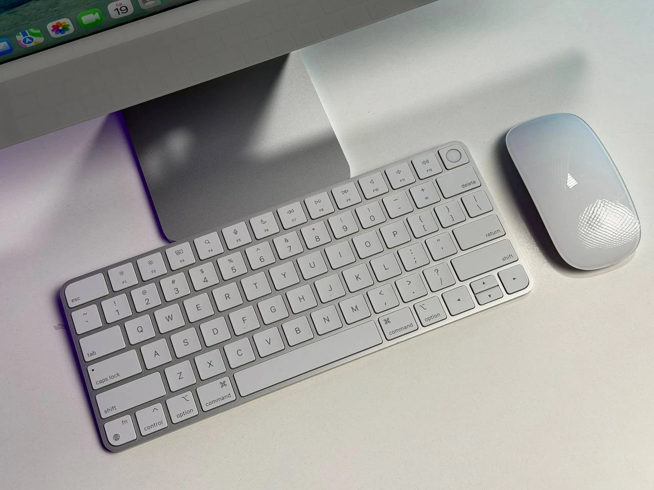 ВЖИВАНИЙ Б/У Apple iMac 24" M3 8GPU/24GB/1TB Silver 2023 (Z19500026) - Стан: гарний | Комплектація: повний, без коробки | Гарантія: 3 міс.