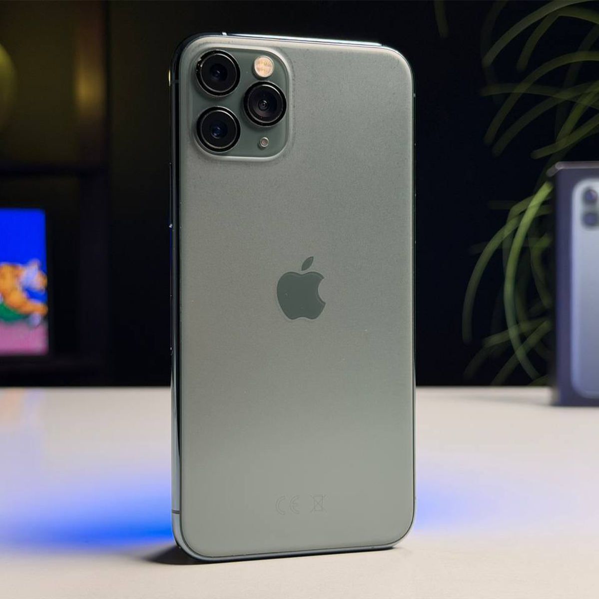 ВЖИВАНИЙ Б/У Apple iPhone 11 Pro 256GB Midnight Green (MWCQ2) - Стан: гарний | Акумулятор: 100% | Комплектація: повний | Гарантія: 3 міс.