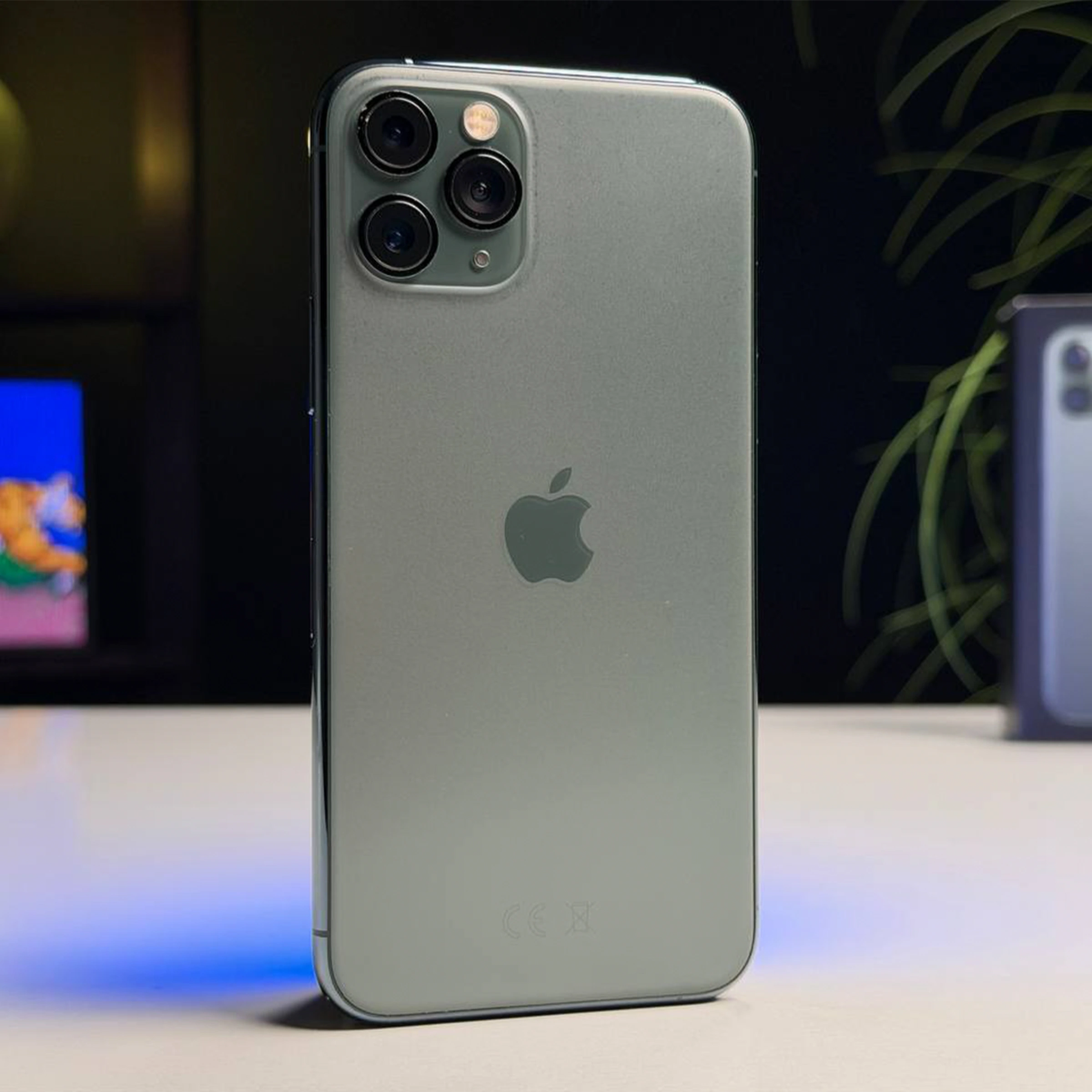 ВЖИВАНИЙ Б/У Apple iPhone 11 Pro 256GB Midnight Green (MWCQ2) - Стан: гарний | Акумулятор: 100% | Комплектація: повний | Гарантія: 3 міс. ВЖИВАНИЙ Б/У Apple iPhone 11 Pro 256GB Midnight Green (MWCQ2) - Стан: гарний | Акумулятор: 100% | Комплектація: повний | Гарантія: 3 міс.