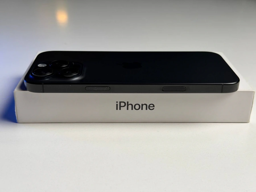 ВЖИВАНИЙ Б/У Apple iPhone 16 Pro Max 256GB Black Titanium (MYWV3) - Состояние: хорошее | Аккумулятор: 91% | Комплектация: полный | Гарантия: 3 мес.