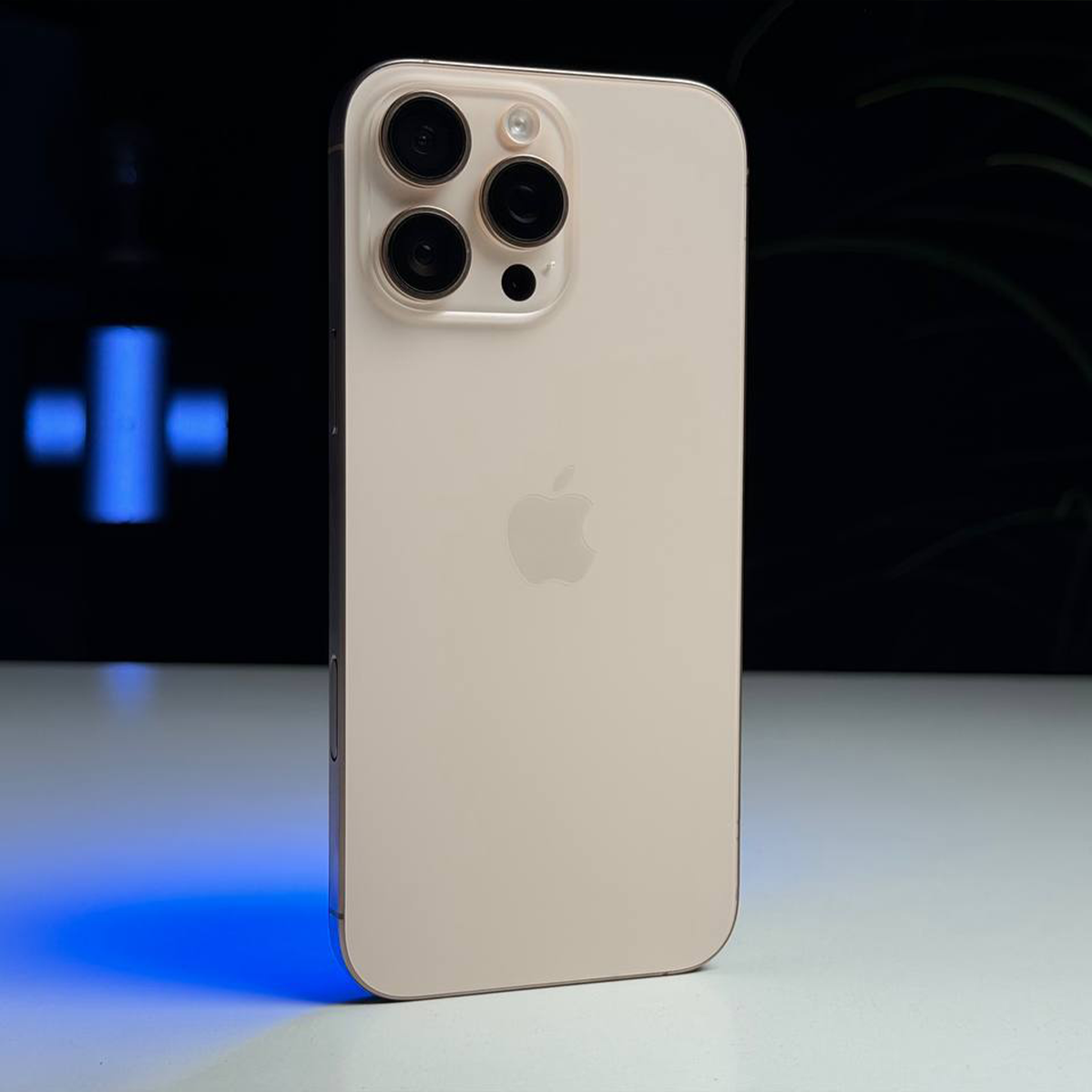 ВЖИВАНИЙ Б/У Apple iPhone 16 Pro Max 256GB Desert Titanium (MYWX3) - Стан: задовільний (мінявся корпус) | Акумулятор: 100% | Комплектація: iPhone, кабель | Гарантія: 3 міс.