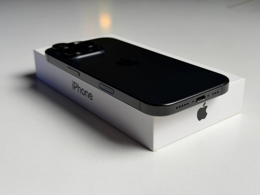 ВЖИВАНИЙ Б/У Apple iPhone 16 Pro 128GB Black Titanium (MYND3) - Состояние: хороший | Аккумулятор: 92% | Комплектация: полный | Гарантия: 3 мес.