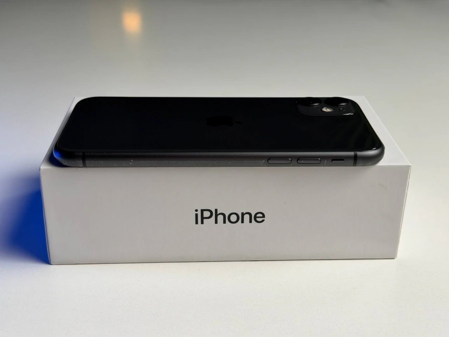 ВЖИВАНИЙ Б/У Apple iPhone 11 128GB Black (MHCX3, MHDH3) - Состояние: удовлетворительный | Аккумулятор: 100% | Комплектация: полный | Гарантия: 3 мес.