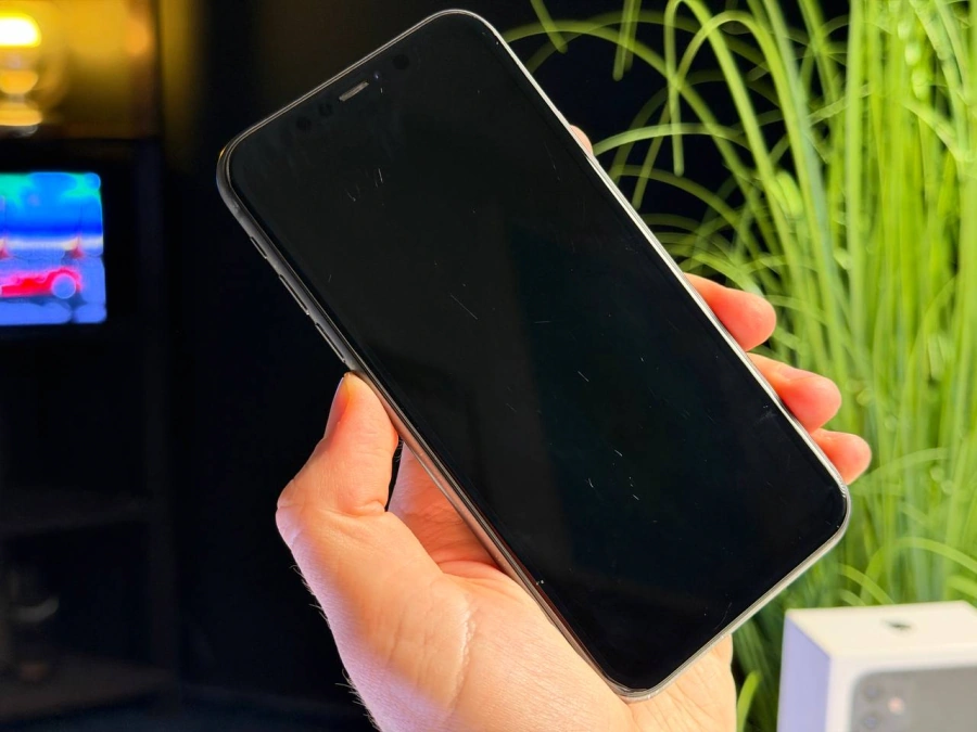 ВЖИВАНИЙ Б/У Apple iPhone 11 128GB Black (MHCX3, MHDH3) - Состояние: удовлетворительный | Аккумулятор: 100% | Комплектация: полный | Гарантия: 3 мес.