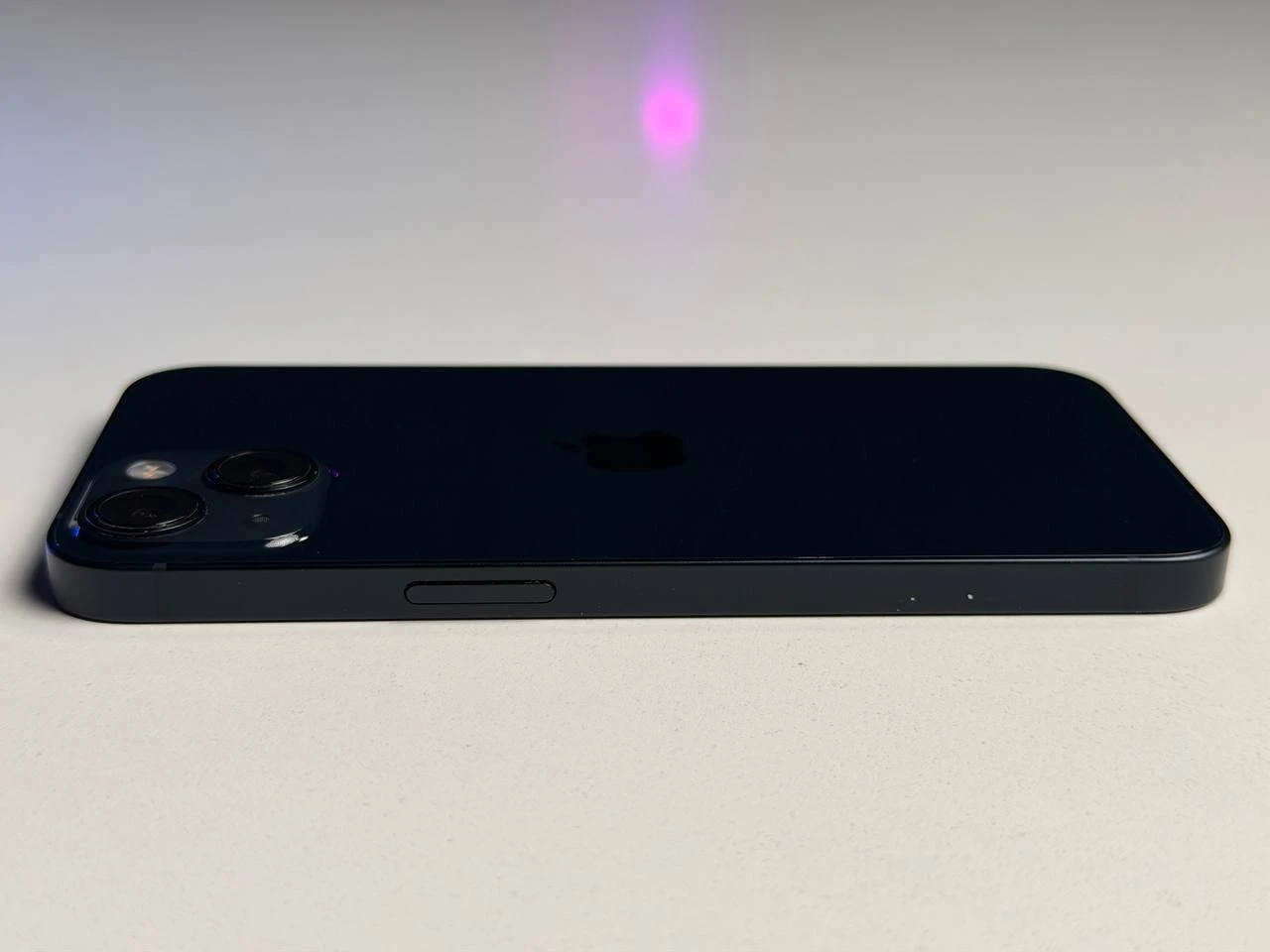 ВЖИВАНИЙ Б/У Apple iPhone 13 128GB Midnight (MLML3, MLPF3) - Состояние: хороший | Аккумулятор: 100% | Комплектация: iPhone, кабель | Гарантия: 3 мес.