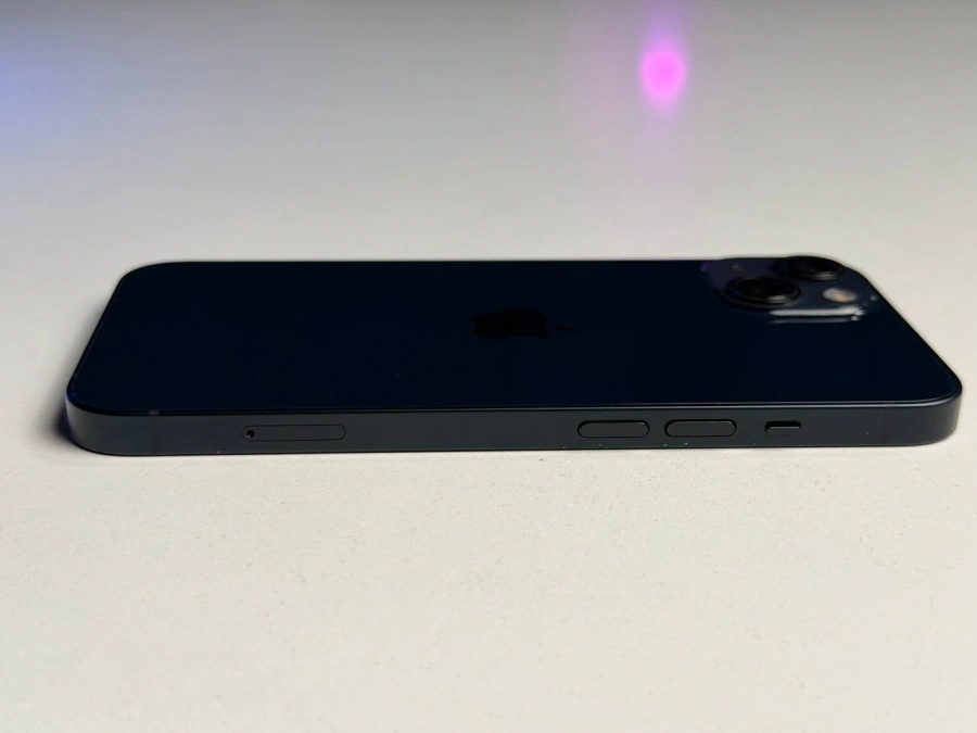 ВЖИВАНИЙ Б/У Apple iPhone 13 128GB Midnight (MLML3, MLPF3) - Состояние: хороший | Аккумулятор: 100% | Комплектация: iPhone, кабель | Гарантия: 3 мес.