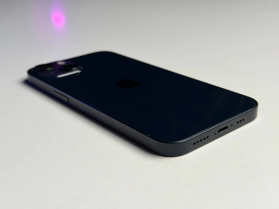 ВЖИВАНИЙ Б/У Apple iPhone 13 128GB Midnight (MLML3, MLPF3) - Состояние: хороший | Аккумулятор: 100% | Комплектация: iPhone, кабель | Гарантия: 3 мес.