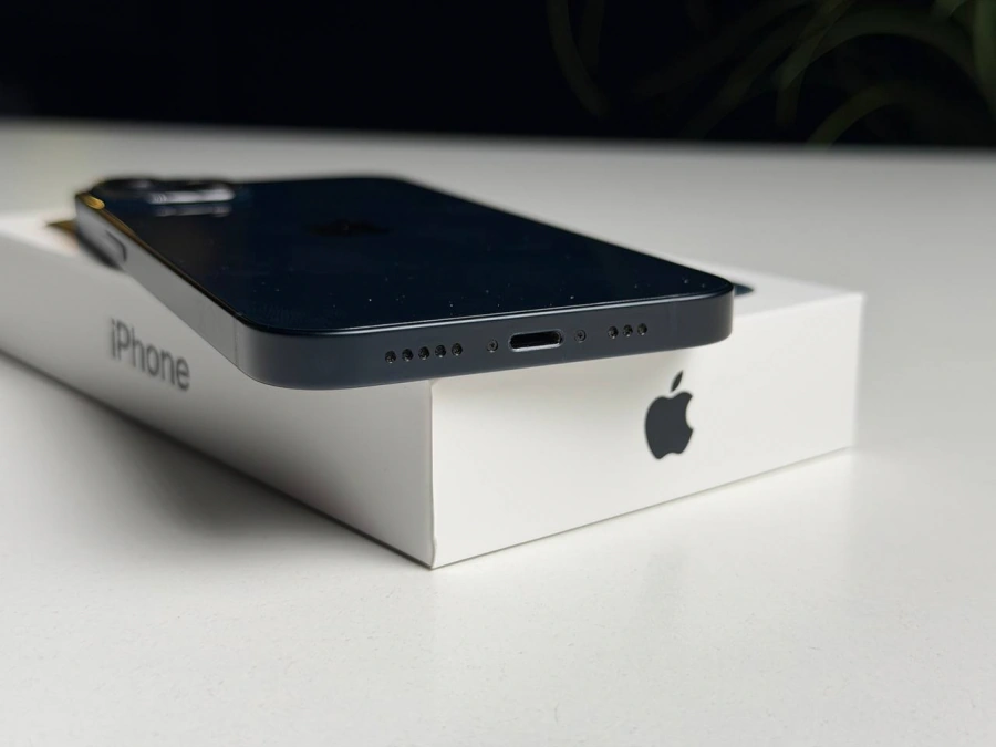 ВЖИВАНИЙ Б/У Apple iPhone 13 256GB Midnight (MLMU3, MLQ63) - Стан: гарний | Акумулятор: 88% | Комплектація: повний | Гарантія: 3 міс.