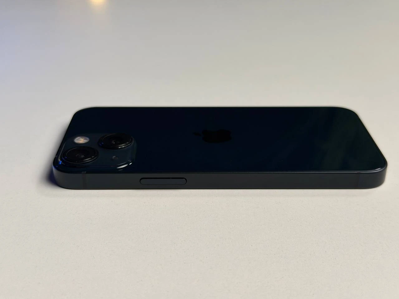 ВЖИВАНИЙ Б/У Apple iPhone 13 Mini 128GB Midnight (MLHM3, MLK03) - Состояние: хороший | Аккумулятор: 100% | Комплектация: iPhone, кабель | Гарантия: 3 мес.