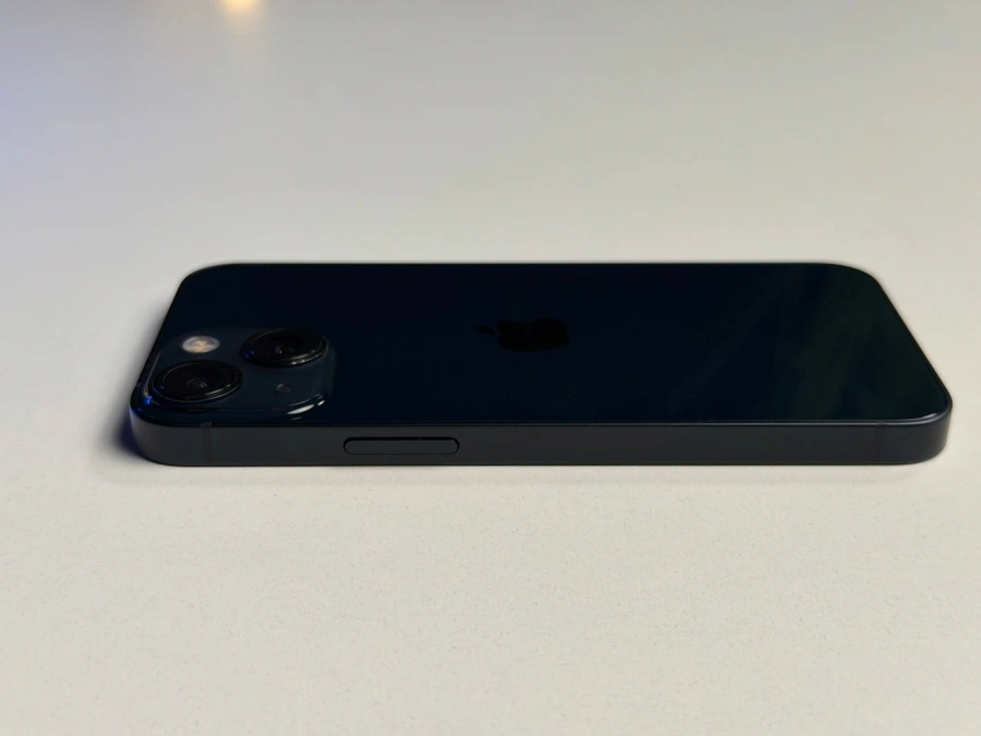 ВЖИВАНИЙ Б/У Apple iPhone 13 Mini 128GB Midnight (MLHM3, MLK03) - Состояние: хороший | Аккумулятор: 100% | Комплектация: iPhone, кабель | Гарантия: 3 мес.