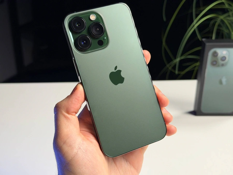 ВЖИВАНИЙ Б/У Apple iPhone 13 Pro 128GB Alpine Green (MNDT3, MNE23) - Состояние: хороший | Аккумулятор: 100% | Комплектация: полный | Гарантия: 3 мес.