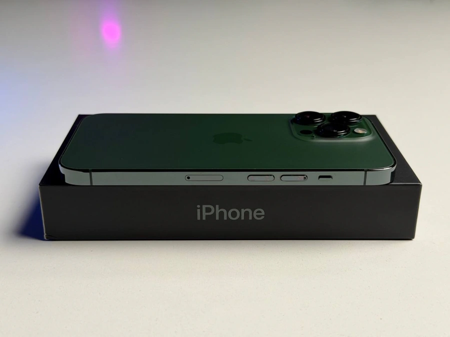 ВЖИВАНИЙ Б/У Apple iPhone 13 Pro 128GB Alpine Green (MNDT3, MNE23) - Состояние: хороший | Аккумулятор: 100% | Комплектация: полный | Гарантия: 3 мес.
