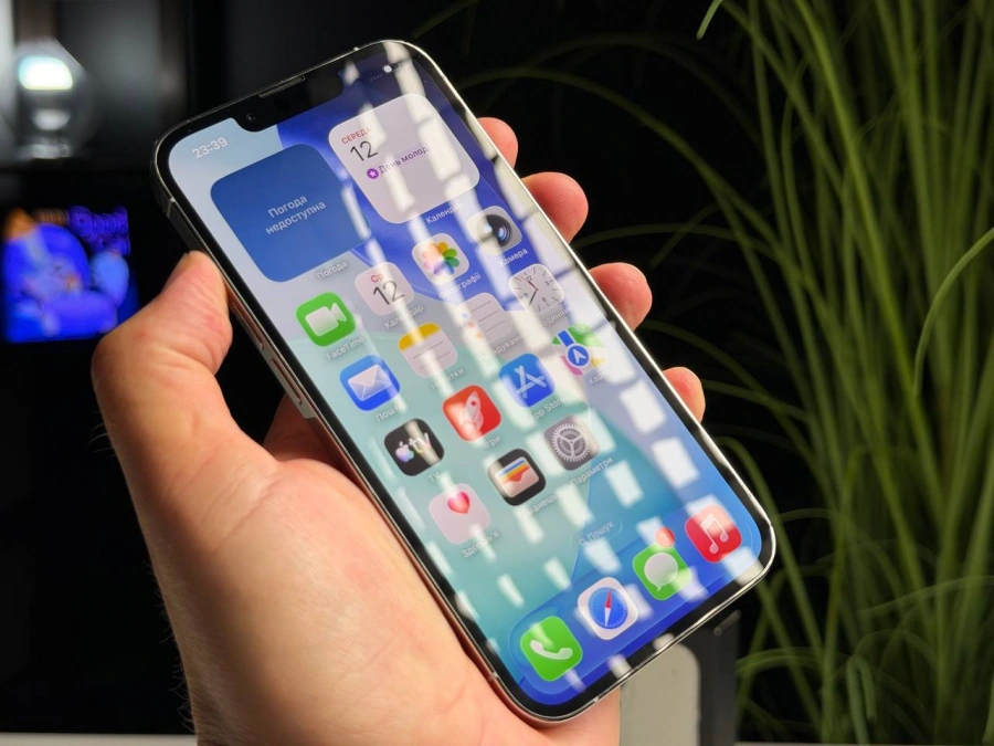 ВЖИВАНИЙ Б/У Apple iPhone 13 Pro 256GB Silver (MLTX3, MLVF3) - Стан: гарний | Акумулятор: 100% | Комплектація: повний | Гарантія: 3 міс.