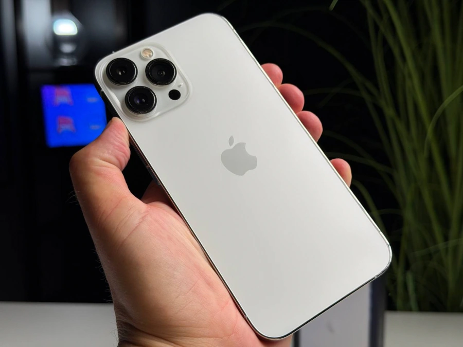ВЖИВАНИЙ Б/У Apple iPhone 13 Pro Max 128GB Silver (MLKM3, MLL73) - Стан: гарний | Акумулятор: 100% | Комплектація: повний | Гарантія: 3 міс.