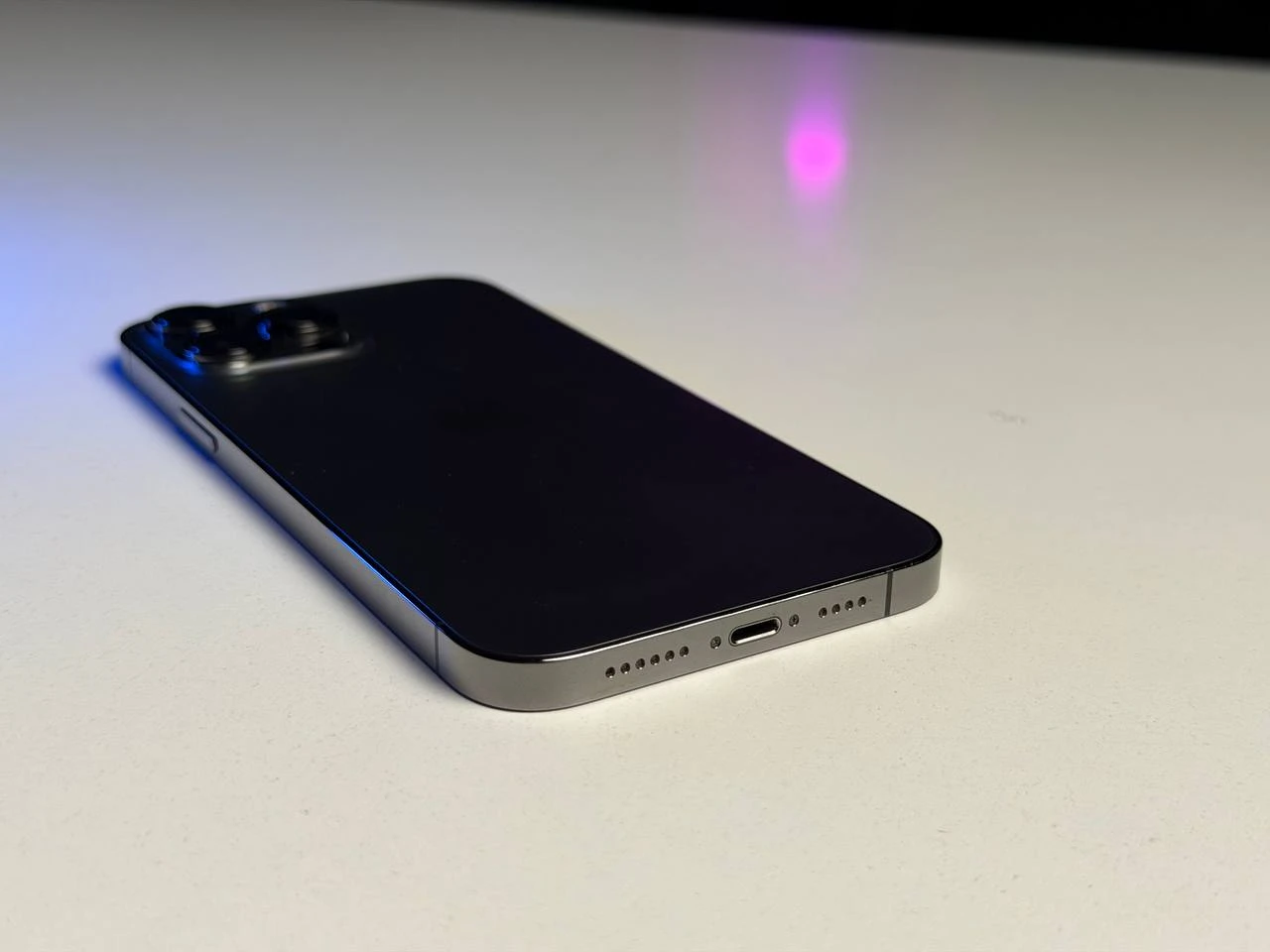 ВЖИВАНИЙ Б/У Apple iPhone 13 Pro Max 1TB Graphite (MLL23, MLLK3) - Состояние: хороший | Аккумулятор: 100% | Комплектация: iPhone, кабель | Гарантия: 3 мес.
