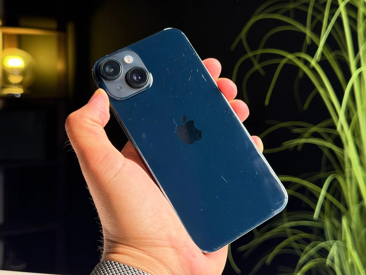 ВЖИВАНИЙ Б/У Apple iPhone 14 128GB Midnight (MPUF3) - Стан: задовільний | Акумулятор: 100% | Комплектація: повний | Гарантія: 3 міс.
