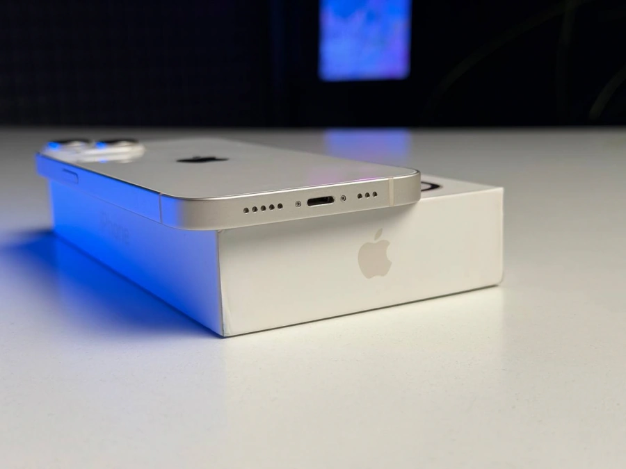 ВЖИВАНИЙ Б/У Apple iPhone 14 256GB Starlight (MPW43) - Состояние: хороший | Аккумулятор: 100% | Комплектация: полный | Гарантия: 3 мес.