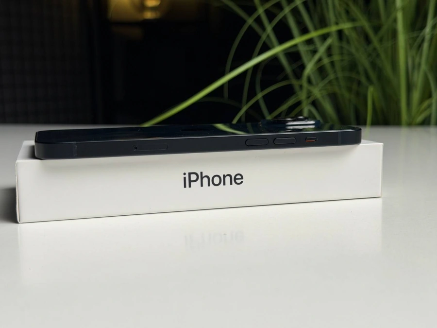 ВЖИВАНИЙ Б/У Apple iPhone 14 Plus 256GB Midnight (MQ533) - Стан: гарний (подряпини на екрані) | Акумулятор: 100% | Комплектація: повний | Гарантія: 3 міс.