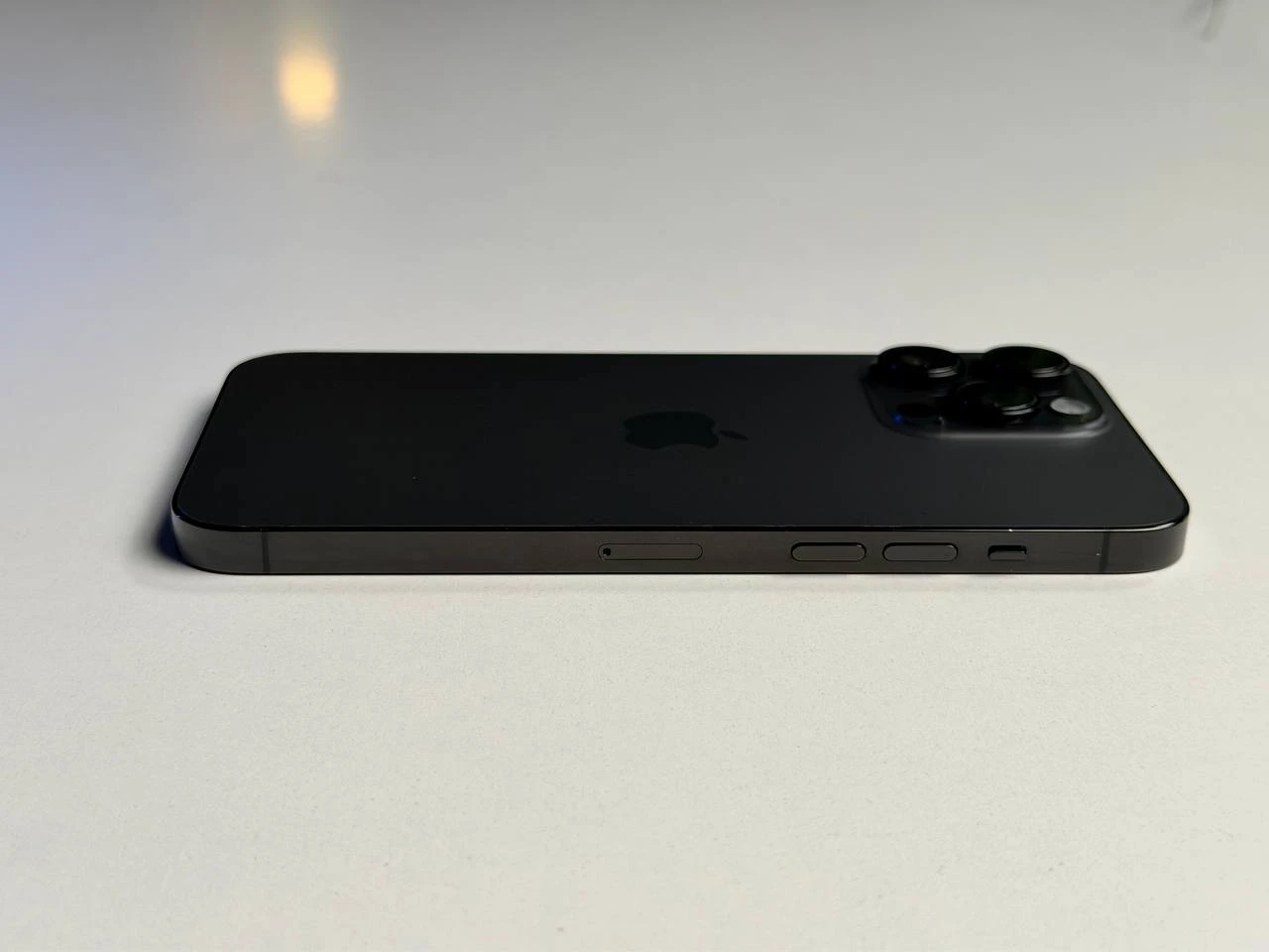 ВЖИВАНИЙ Б/У Apple iPhone 14 Pro Max 256GB Space Black (MQ9U3) - Состояние: хороший | Аккумулятор: 100% | Комплектация: iPhone, кабель | Гарантия: 3 мес.
