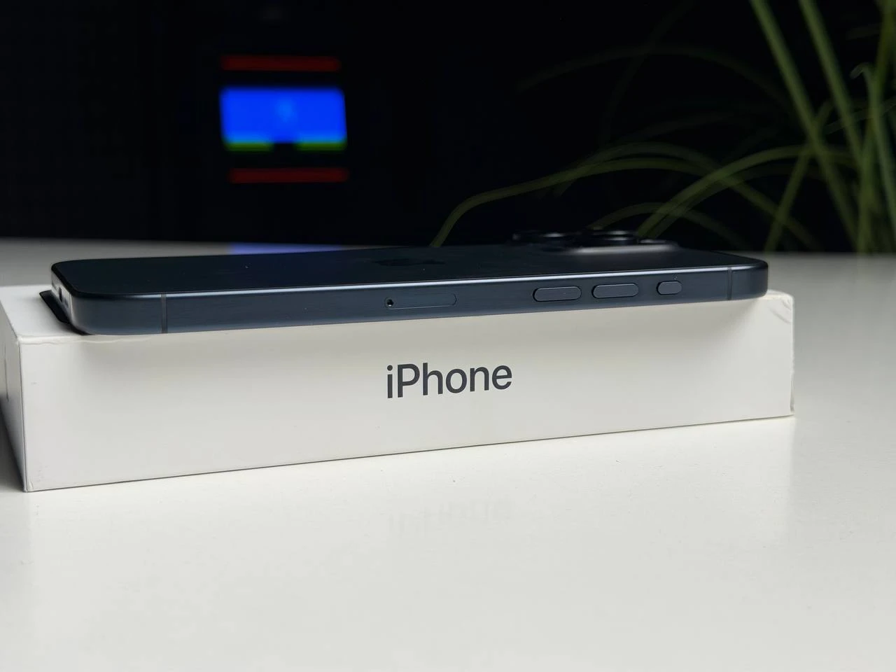 ВЖИВАНИЙ Б/У Apple iPhone 15 Pro Max 256GB Blue Titanium (MU7A3) - Стан: ідеальний | Акумулятор: 91% | Комплектація: повний | Гарантія: 3 міс.