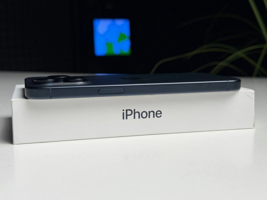 ВЖИВАНИЙ Б/У Apple iPhone 15 Pro Max 256GB Blue Titanium (MU7A3) - Стан: ідеальний | Акумулятор: 91% | Комплектація: повний | Гарантія: 3 міс.