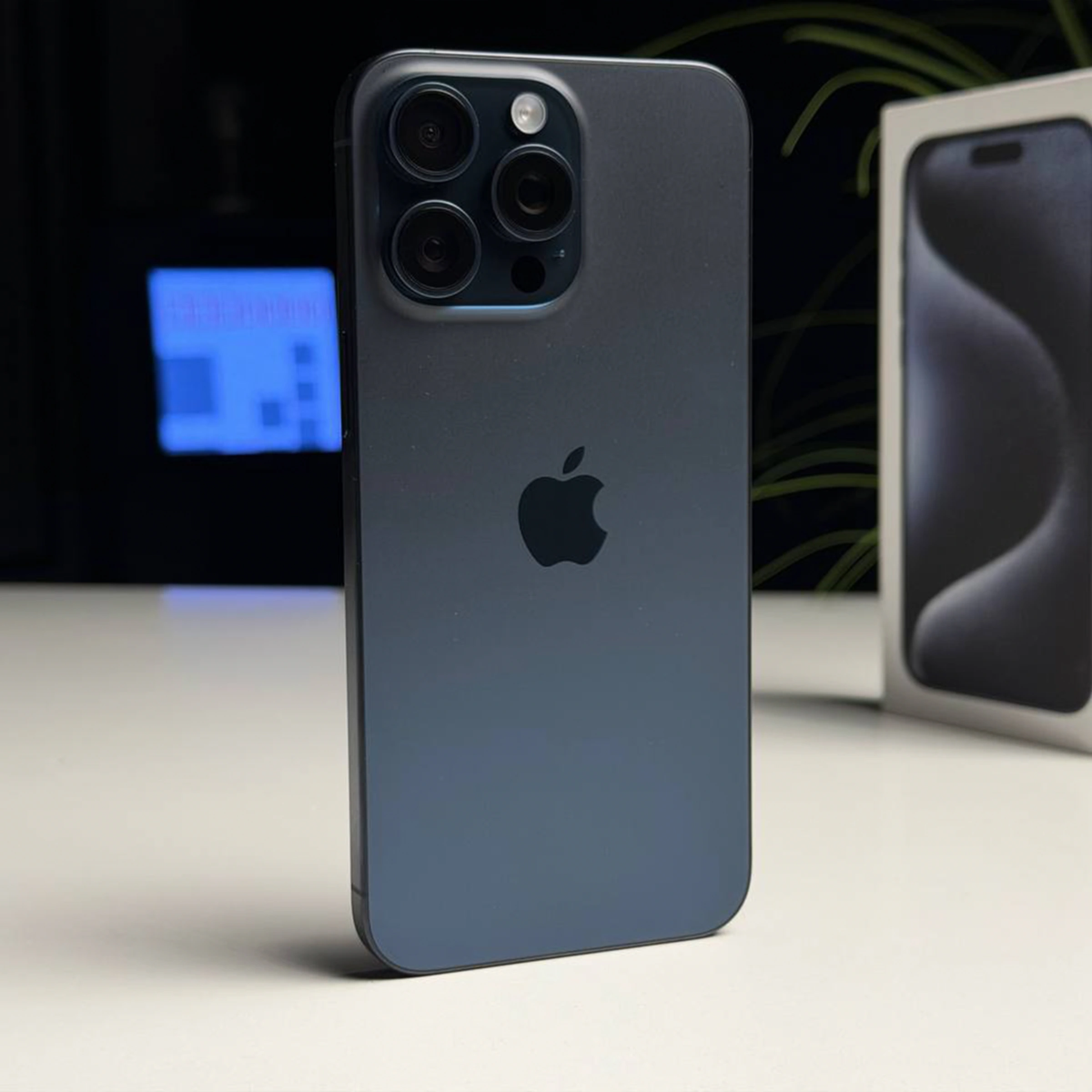 ВЖИВАНИЙ Б/У Apple iPhone 15 Pro Max 256GB Blue Titanium (MU7A3) - Стан: ідеальний | Акумулятор: 91% | Комплектація: повний | Гарантія: 3 міс.