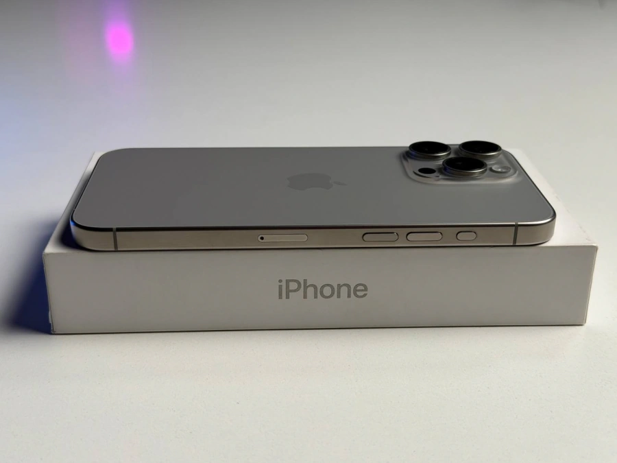 ВЖИВАНИЙ Б/У Apple iPhone 15 Pro Max 256GB Natural Titanium (MU793) - Состояние: хороший | Аккумулятор: 100% | Комплектация: полный | Гарантия: 3 мес.