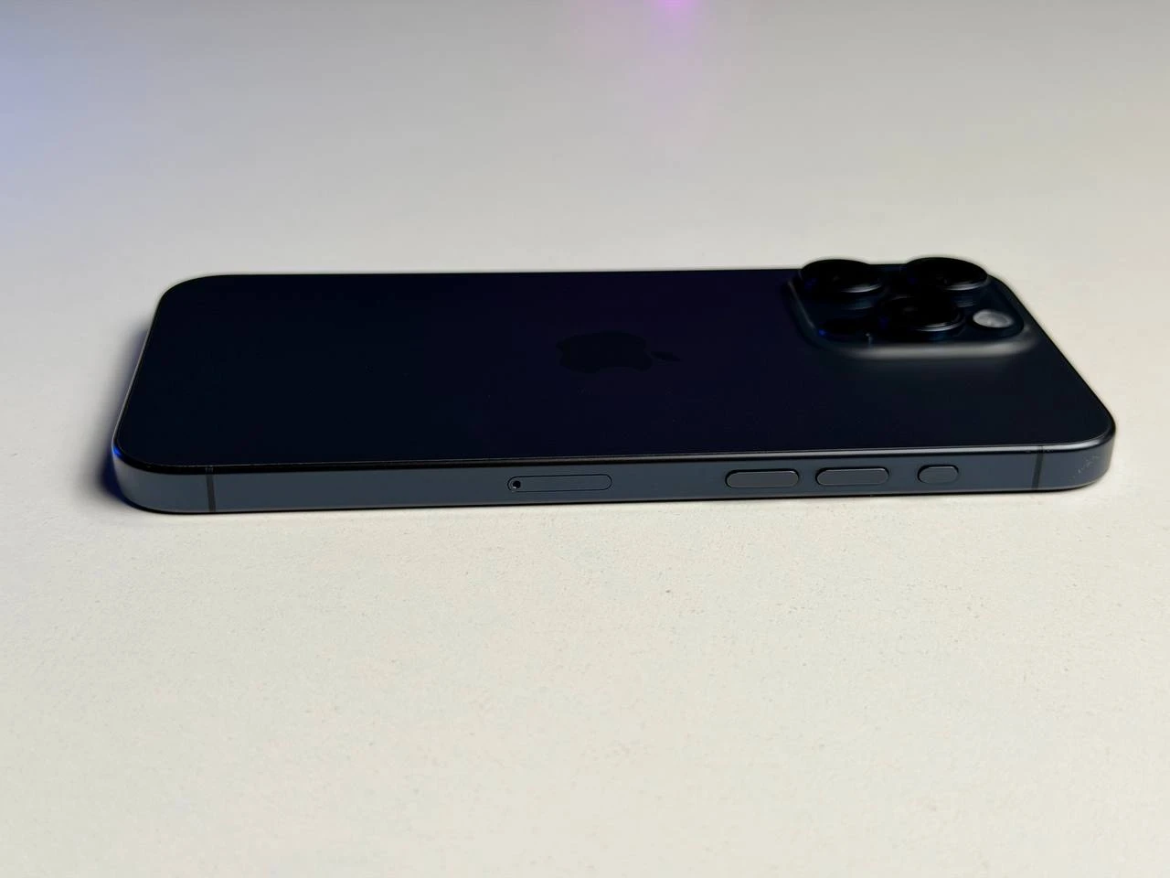 ВЖИВАНИЙ Б/У Apple iPhone 15 Pro Max 512GB Blue Titanium (MU7F3) - Стан: гарний | Акумулятор: 100% | Комплектація: повний | Гарантія: 3 міс.