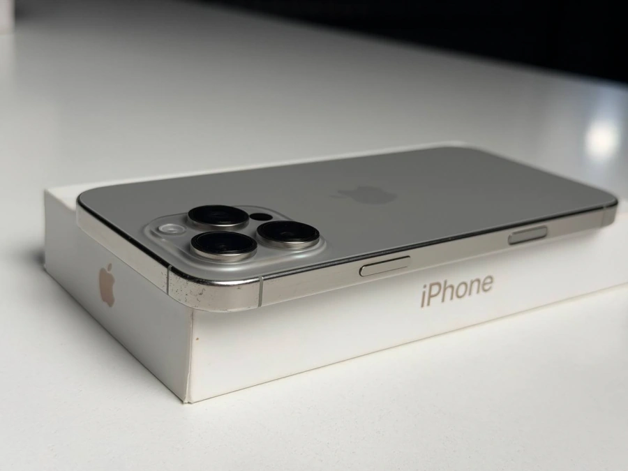 ВЖИВАНИЙ Б/У Apple iPhone 16 Pro Max 512GB Natural Titanium (MYX33) - Стан: задовільний | Акумулятор: 100% | Комплектація: повний | Гарантія: 3 міс.