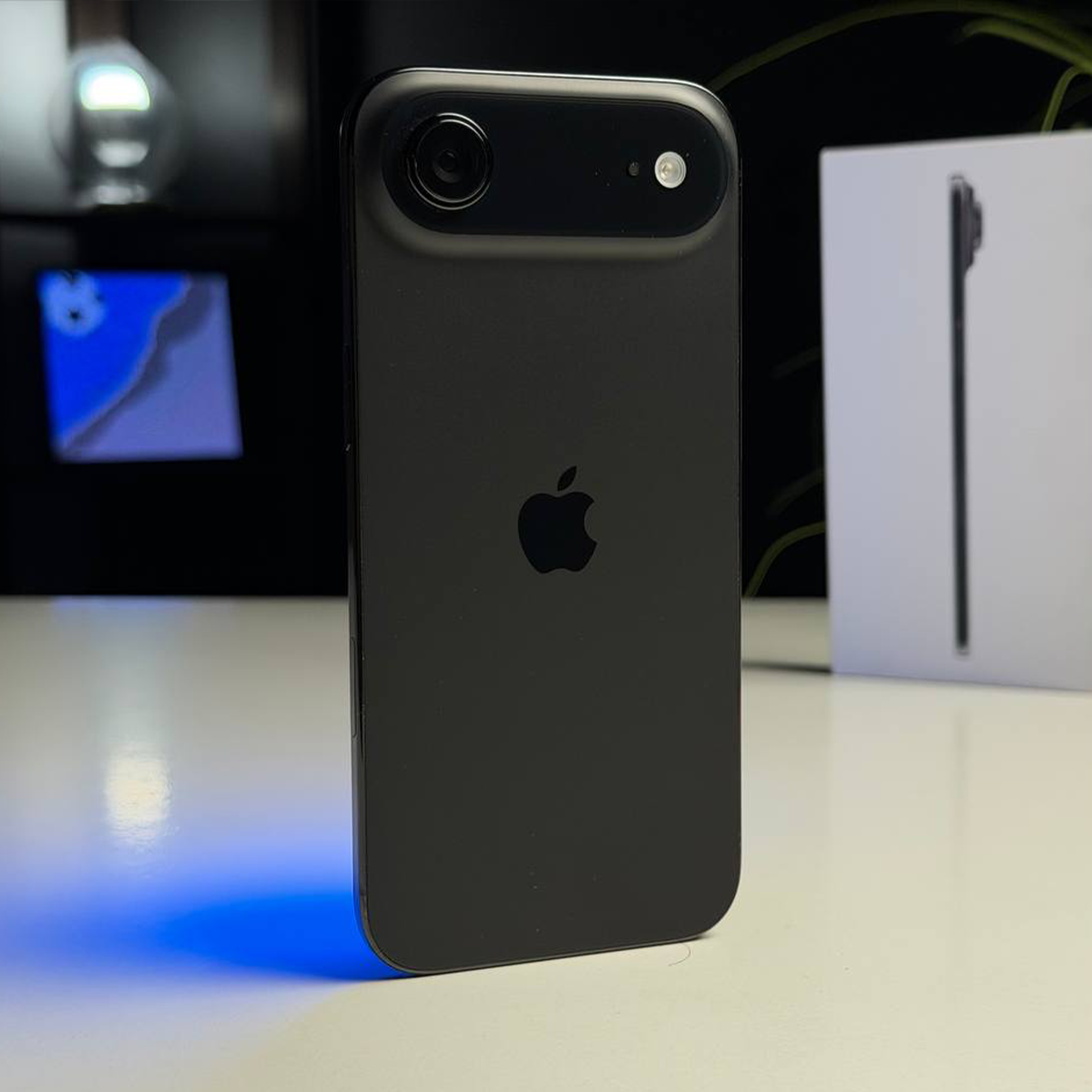 ВЖИВАНИЙ Б/У Apple iPhone Air 256GB Space Black (MG2L4, MG184, MG274) - Стан: гарний | Акумулятор: 100% | Комплектація: повний | Гарантія: 3 міс.