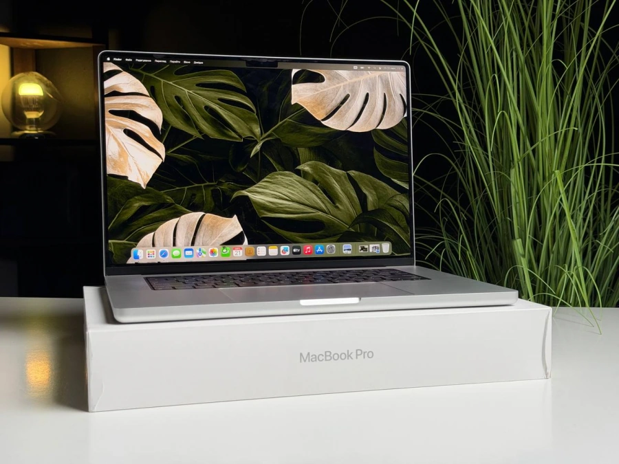 ВЖИВАНИЙ Б/У Apple MacBook Pro 16" M4 Pro/14CPU/20GPU/24GB/512GB Silver 2024 (MX2T3) - Состояние: идеальный | Аккумулятор: 98% | Комплектация: полный | Гарантия: 3 мес.