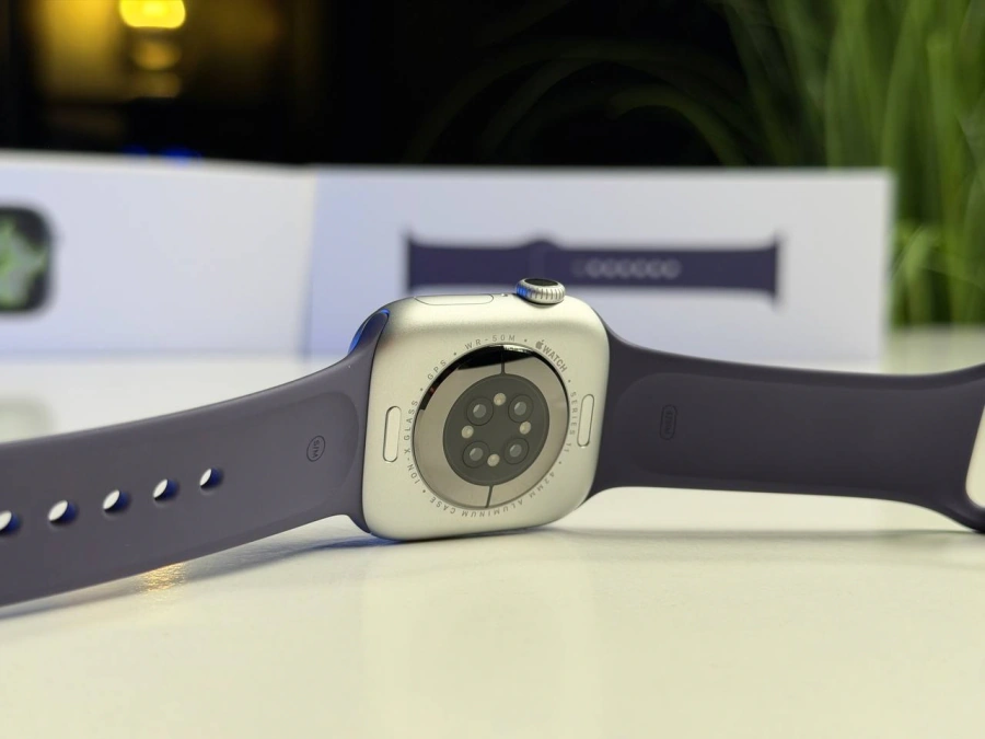 ВИТРИННЫЙ Apple Watch Series 11 GPS 42mm Silver Aluminum Case with Purple Fog Sport Band - S/M (MEU64) - Состояние: идеальный | Аккумулятор: 100% | Комплектация: полный | Гарантия: 3 мес.