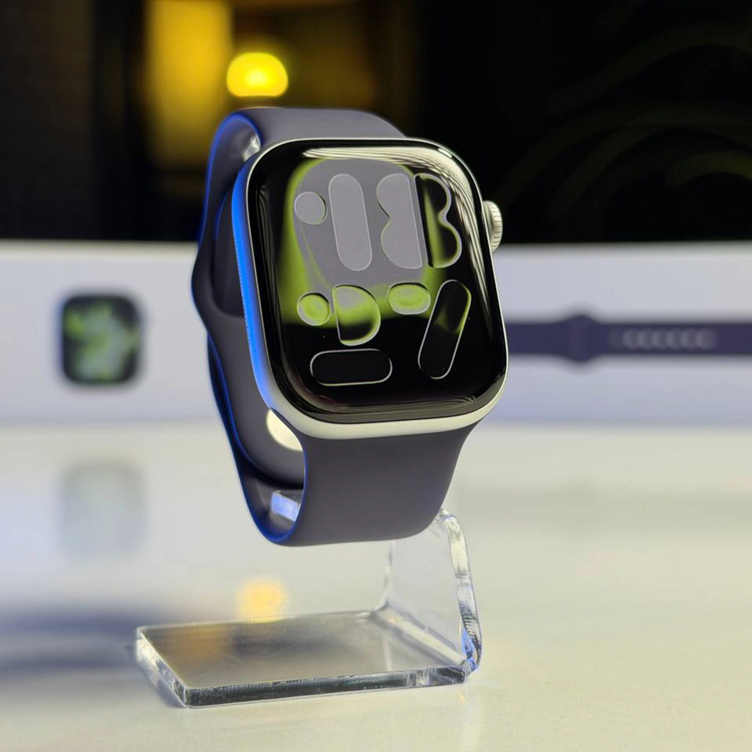 ВІТРИННИЙ Apple Watch Series 11 GPS 42mm Silver Aluminum Case with Purple Fog Sport Band - S/M (MEU64) - Стан: ідеальний | Акумулятор: 100% | Комплектація: повний | Гарантія: 3 міс.