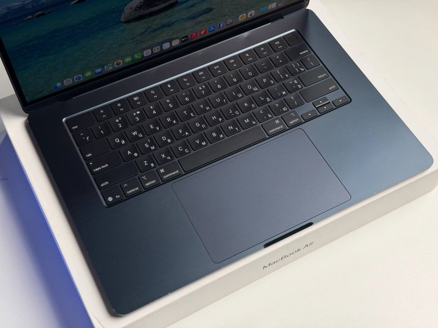 ВЖИВАНИЙ Б/У MacBook Air 15" 2025 M4/10CPU/10GPU/16GB/512GB Midnight (MW1M3) - Состояние: плохой | Аккумулятор: 97% | Комплектация: полный | Гарантия: 3 мес.