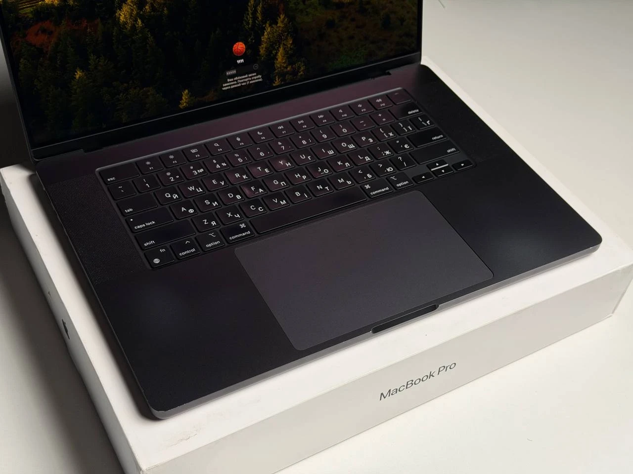 ВЖИВАНИЙ Б/У MacBook Pro 16" M3 Pro/12CPU/18GPU/18GB/512GB Space Black 2023 (MRW13) - US English - Стан: гарний | Акумулятор: 90% | Комплектація: повний | Гарантія: 3 міс.