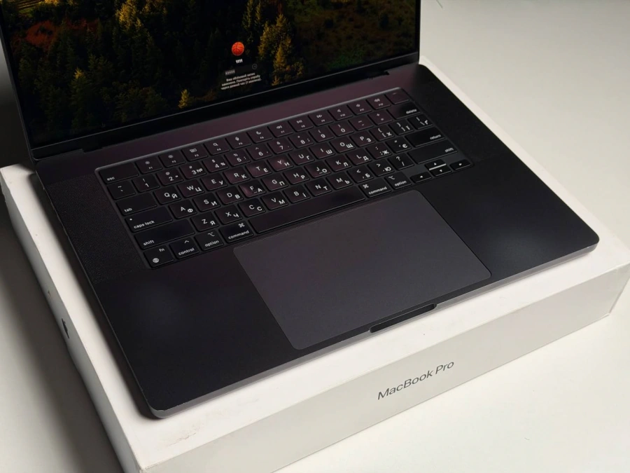 ВЖИВАНИЙ Б/У MacBook Pro 16" M3 Pro/12CPU/18GPU/18GB/512GB Space Black 2023 (MRW13) - US English - Стан: гарний | Акумулятор: 90% | Комплектація: повний | Гарантія: 3 міс.