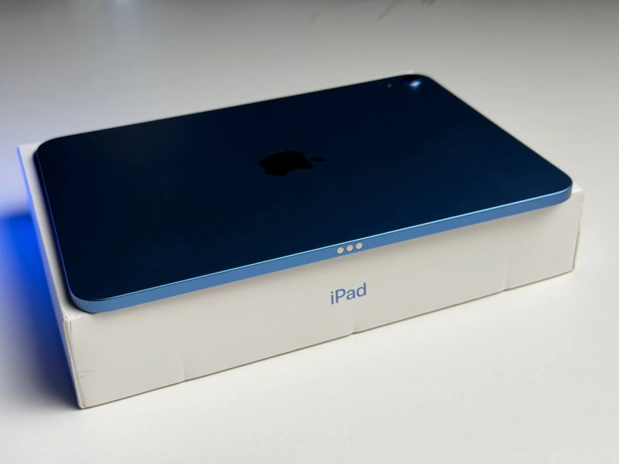 ВЖИВАНИЙ Б/У Планшет Apple iPad 11" [А16] 2025 Wi-Fi 128GB Blue (MD4A4) - Стан: гарний | Акумулятор: 96% | Комплектація: повний | Гарантія: 3 міс.