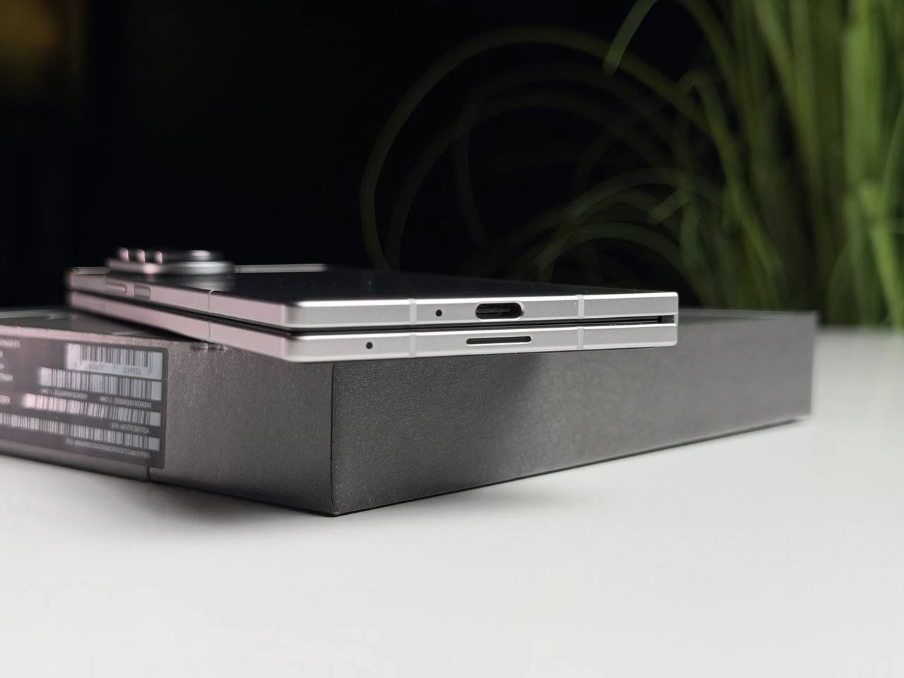 ВЖИВАНИЙ Б/У Смартфон Samsung Galaxy Fold7 12/512GB - Silver Shadow (SM-F966BZSC) - Стан: ідеальний | Акумулятор: 100% | Комплектація: повний | Гарантія: 3 міс.