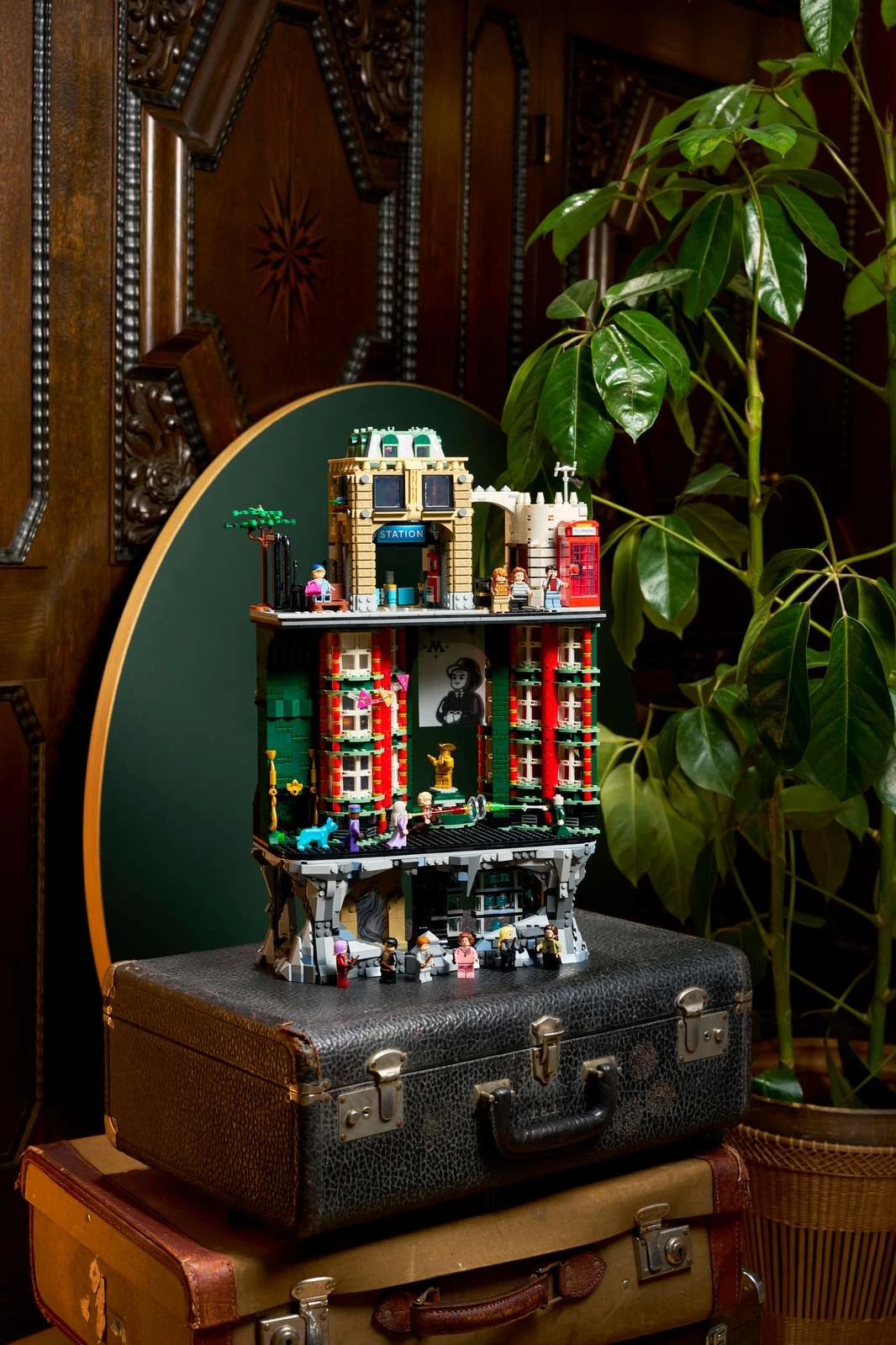 Блоковий конструктор LEGO Harry Potter Міністерство магії (76476)