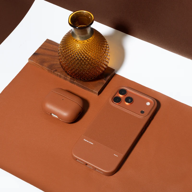 Чохол Native Union (Re)Classic Case for iPhone 18 Pro Max/17 Pro Max - Tan (RECLA-TAN-NP26PM)