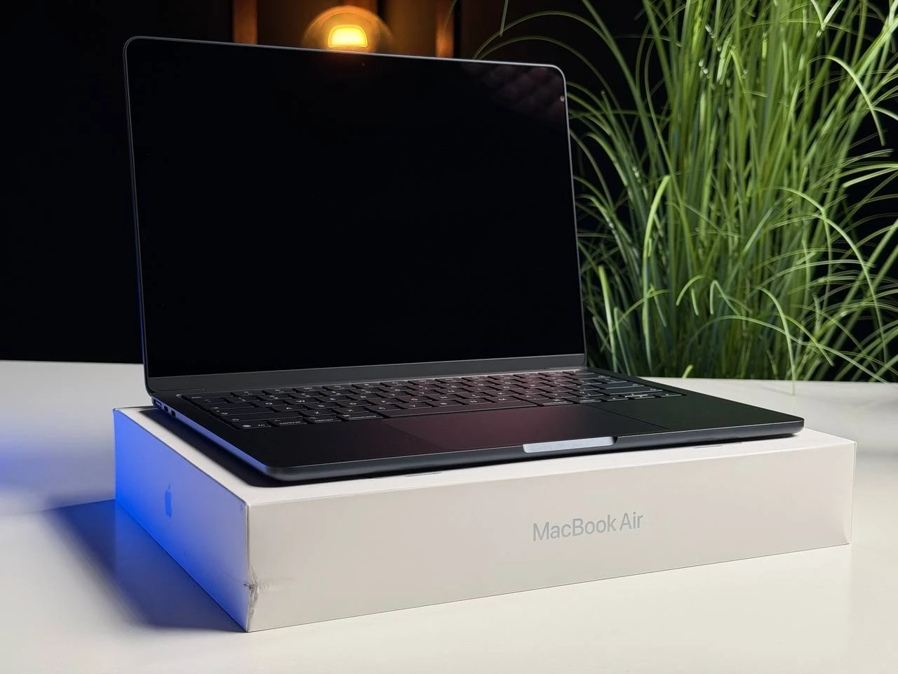 NEW NO BOX MacBook Air 13" M5/10CPU/8GPU/16GB/512GB Midnight 2026 (MDHE4) - Стан: ідеальний | Акумулятор: 100% | Комплектація: повний | Гарантія: 3 міс.