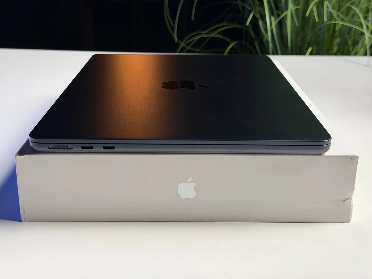 NEW NO BOX MacBook Air 13" M5/10CPU/8GPU/16GB/512GB Midnight 2026 (MDHE4) - Стан: ідеальний | Акумулятор: 100% | Комплектація: повний | Гарантія: 3 міс.