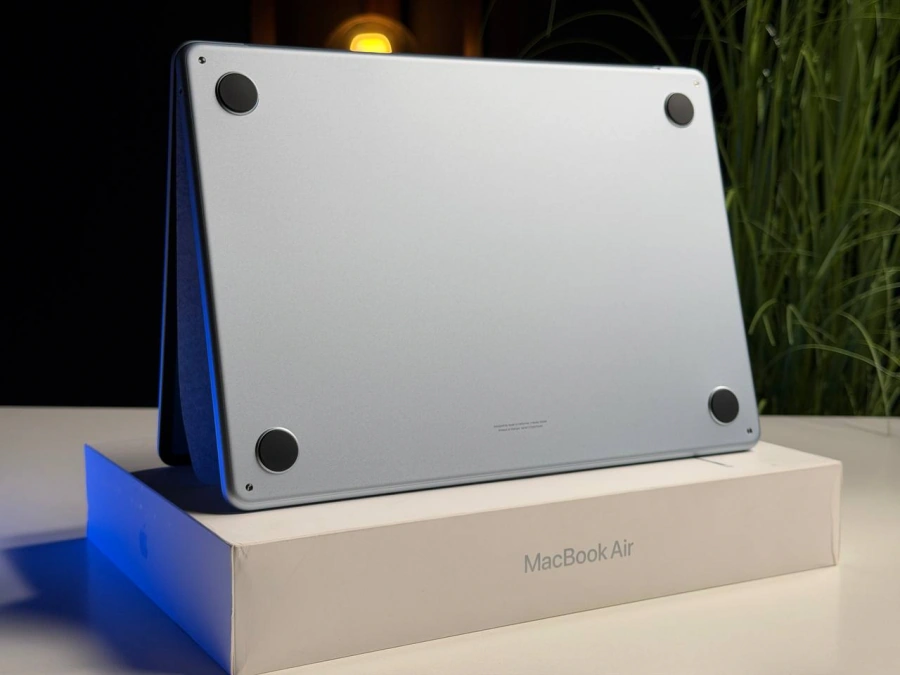 NEW NO BOX MacBook Air 13" M5/10CPU/8GPU/16GB/512GB Sky Blue 2026 (MDHH4) - Состояние: идеальное | Аккумулятор: 100% | Комплектация: полный | Гарантия: 3 мес.