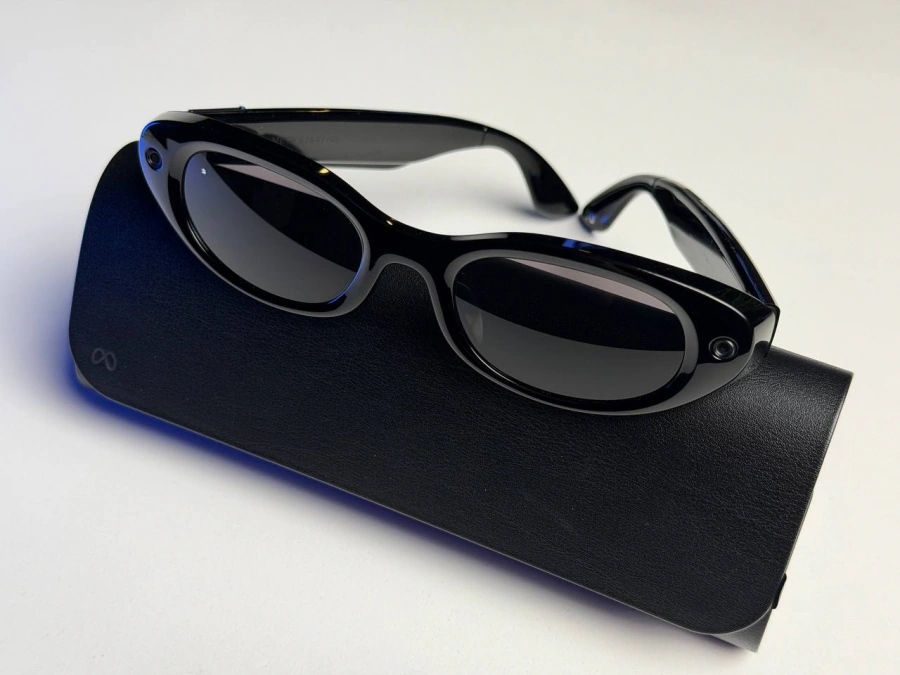 OPEN BOX Смарт-окуляри Meta Starfire Kylie Edition Standard Classic Black Frame / Black Lenses (SK-1001901-01) - Стан: гарний | Акумулятор: 100% | Комплектація: повний | Гарантія: 3 міс.
