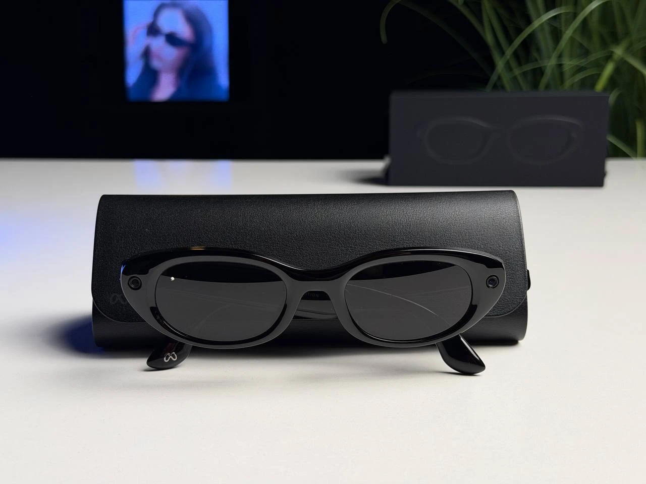 OPEN BOX Смарт-окуляри Meta Starfire Kylie Edition Standard Classic Black Frame / Black Lenses (SK-1001901-01) - Стан: гарний | Акумулятор: 100% | Комплектація: повний | Гарантія: 3 міс.