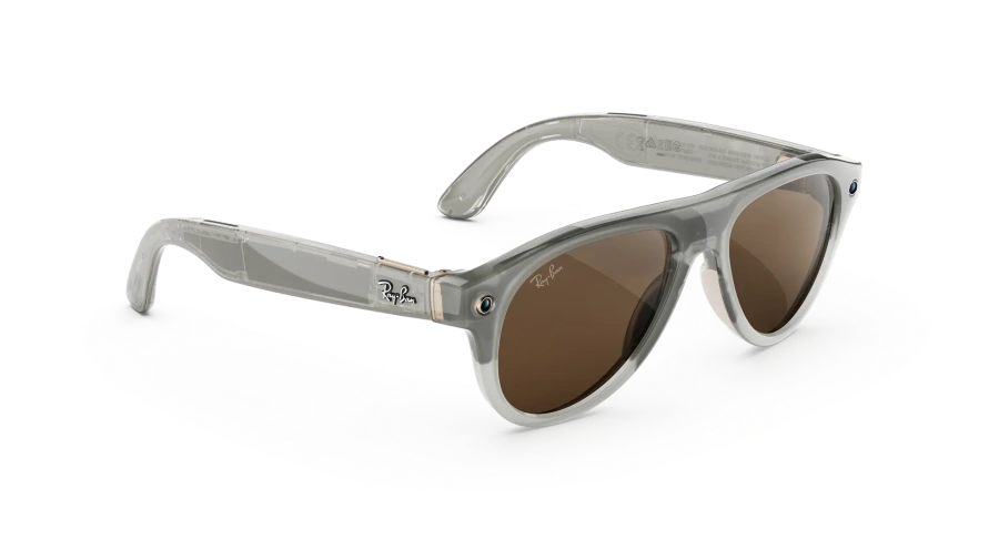 Смарт-окуляри Ray-Ban | Meta Aviator LIMITED EDITION [Gen 3] Standard Polished Milky Warm Beige Frame / Clear to Brown Transitions Lenses (RW4016 6907M4 54-18)