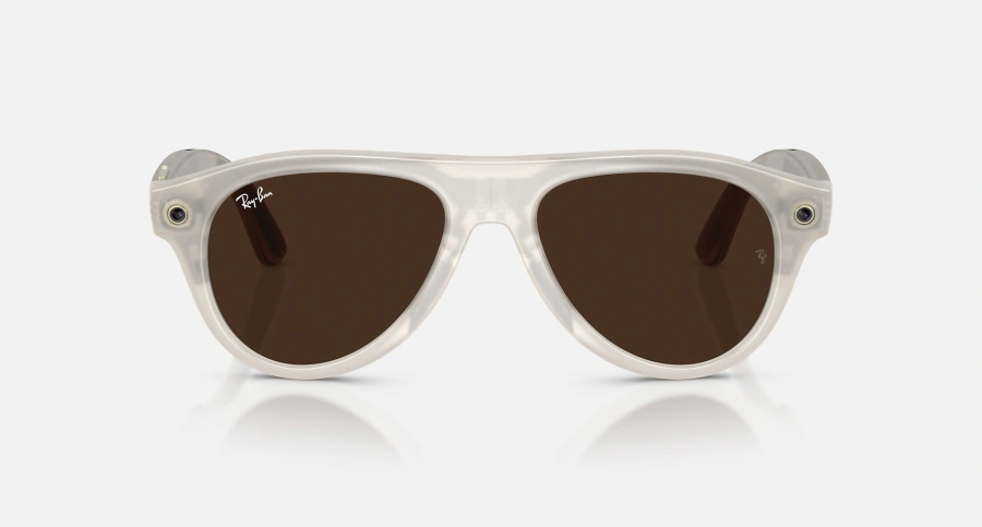 Смарт-окуляри Ray-Ban | Meta Aviator LIMITED EDITION [Gen 3] Standard Polished Milky Warm Beige Frame / Clear to Brown Transitions Lenses (RW4016 6907M4 54-18)