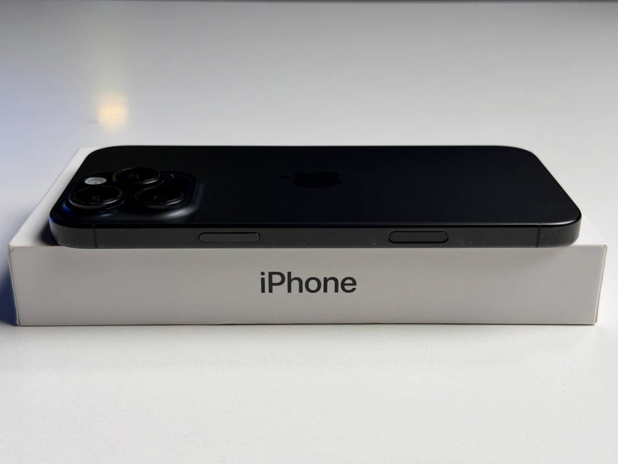 ВЖИВАНИЙ Б/У Apple iPhone 16 Pro Max 256GB Black Titanium (MYWV3) - Состояние: хорошее | Аккумулятор: 89% | Комплектация: полный | Гарантия: 3 мес.